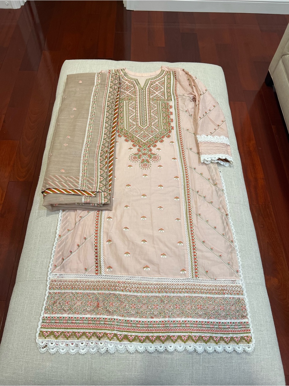 Sobia Nazir Embroidered Suit - Picture 2 of 3